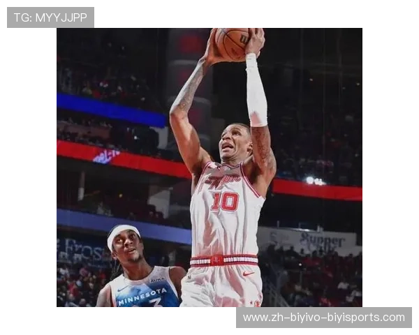 真是有缘分火箭小史密斯回忆与老詹特殊交集生涯首秀竟与其父同场